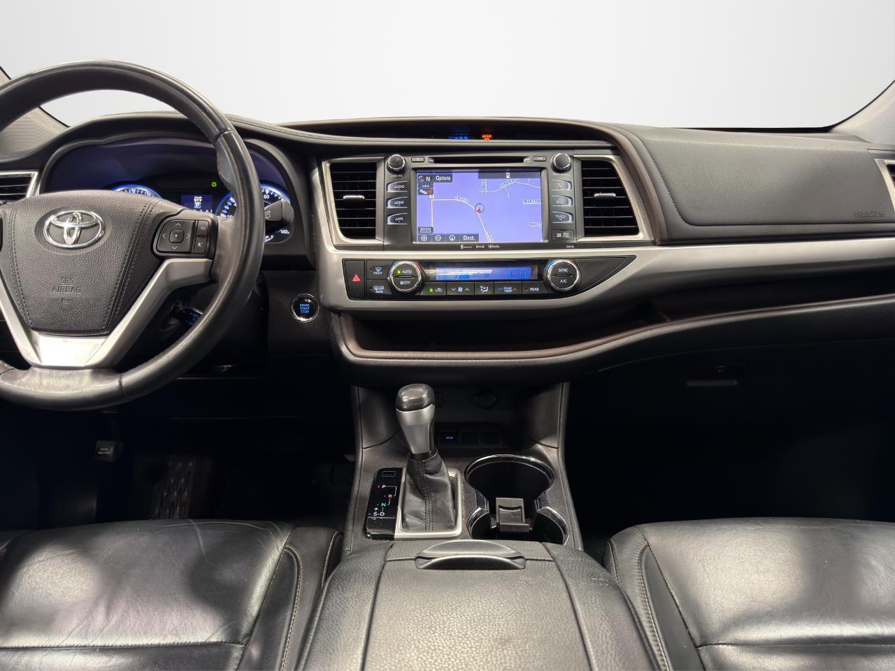 Toyota Highlander FWD 4dr V6 XLE (Natl) 2016