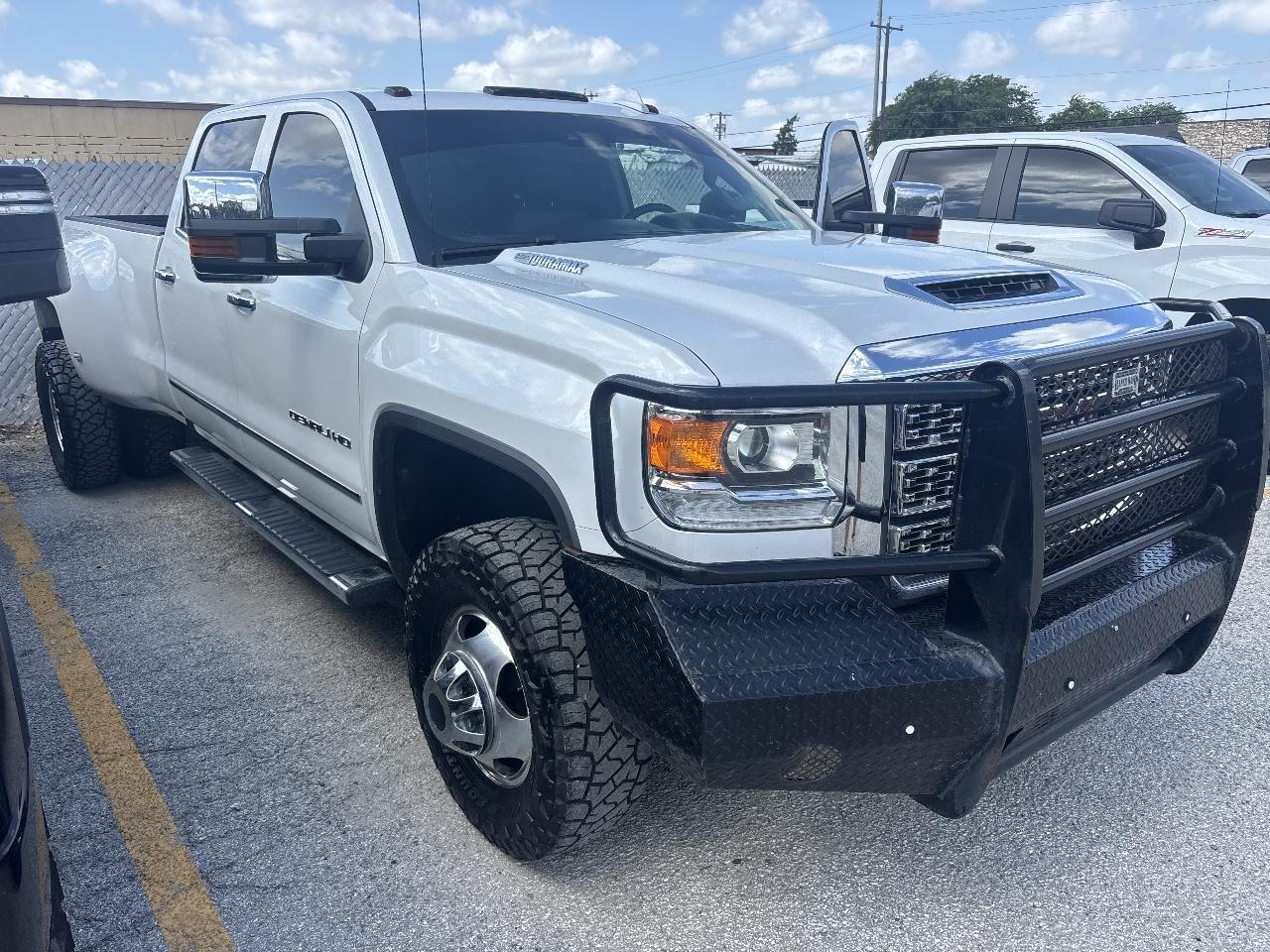 GMC Sierra 3500HD 4WD Crew Cab 167.7" Denali 2018