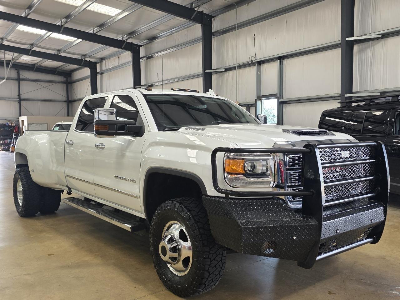 GMC Sierra 3500HD 4WD Crew Cab 167.7" Denali 2018