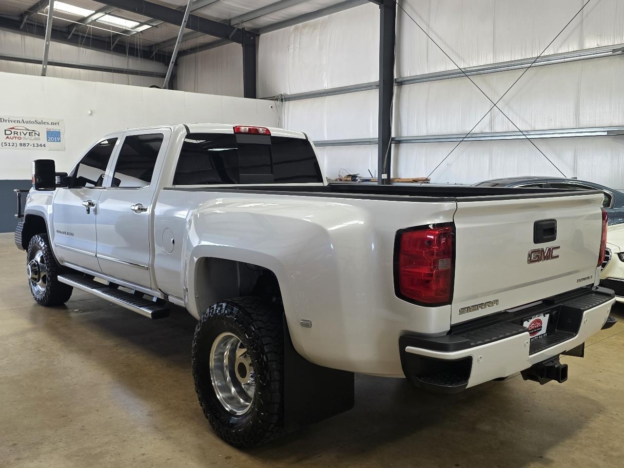 GMC Sierra 3500HD 4WD Crew Cab 167.7" Denali 2018