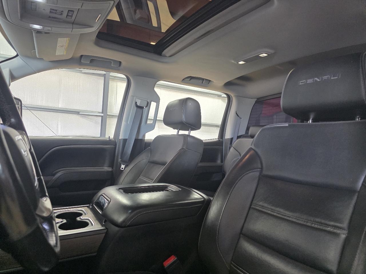 GMC Sierra 3500HD 4WD Crew Cab 167.7" Denali 2018