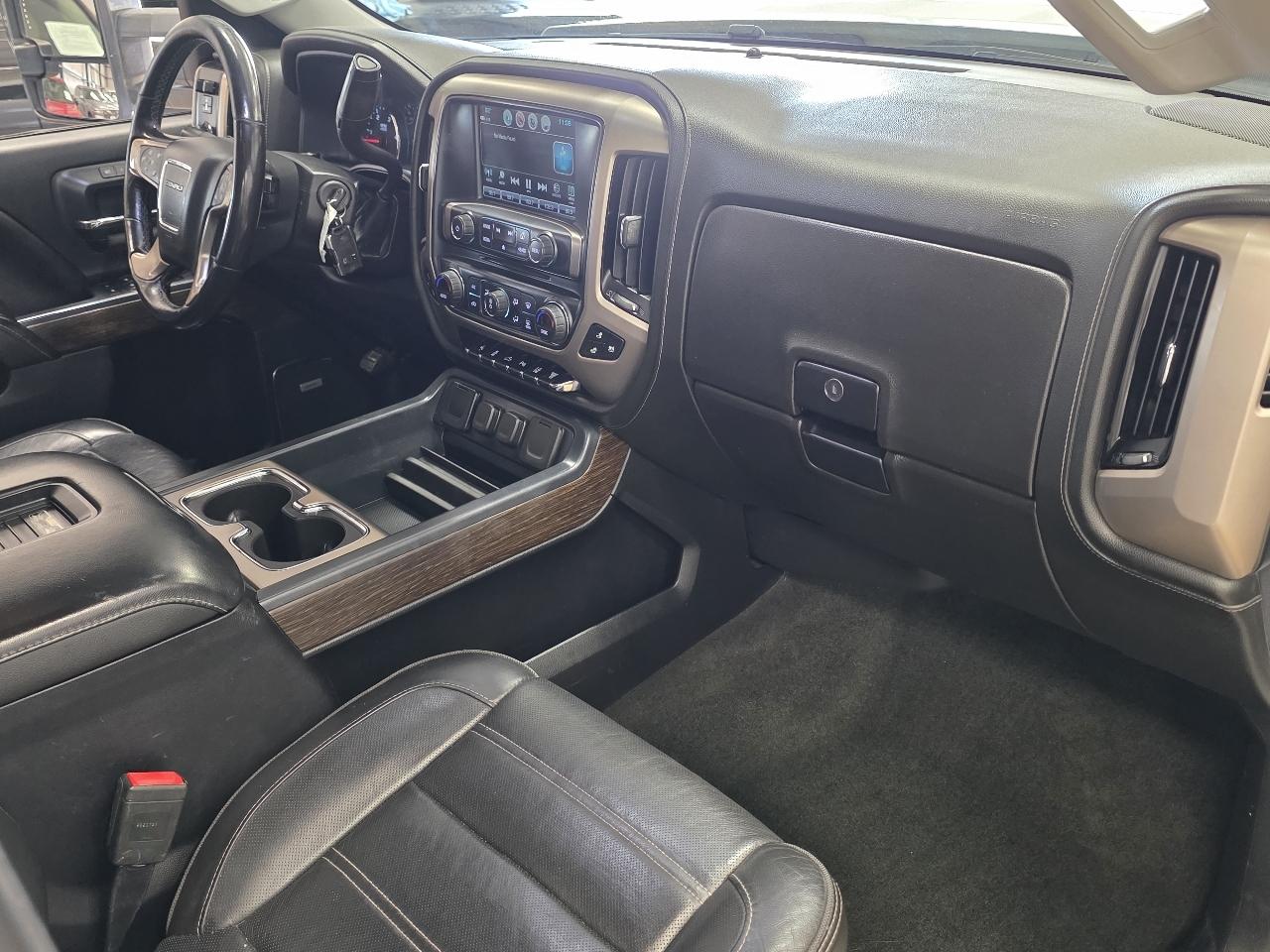 GMC Sierra 3500HD 4WD Crew Cab 167.7" Denali 2018