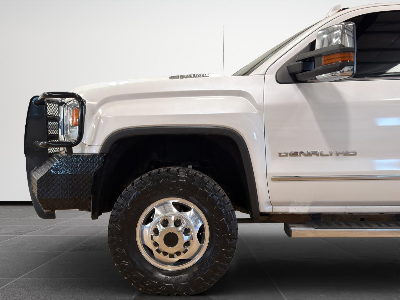 GMC Sierra 3500HD 4WD Crew Cab 167.7" Denali 2018