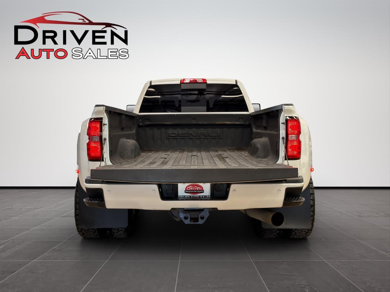 GMC Sierra 3500HD 4WD Crew Cab 167.7" Denali 2018