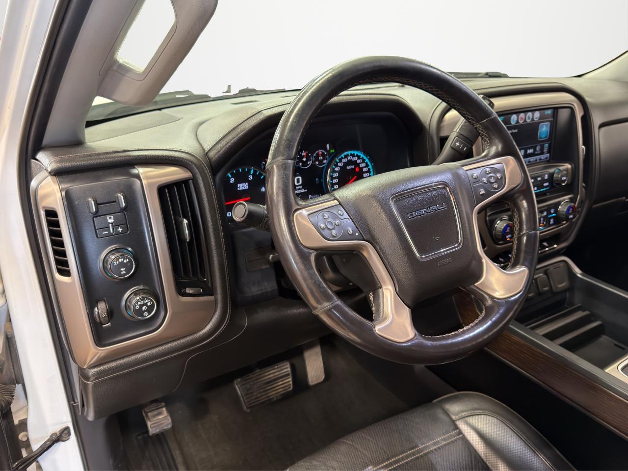GMC Sierra 3500HD 4WD Crew Cab 167.7" Denali 2018
