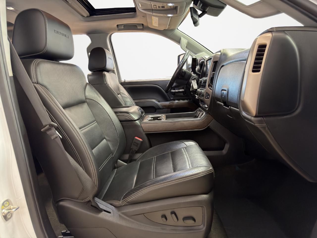 GMC Sierra 3500HD 4WD Crew Cab 167.7" Denali 2018