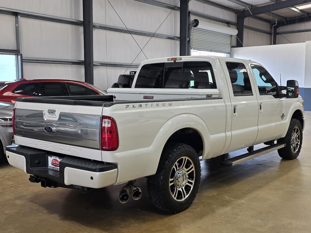 Ford Super Duty F-250 SRW 4WD Crew Cab 172" Platinum 2015
