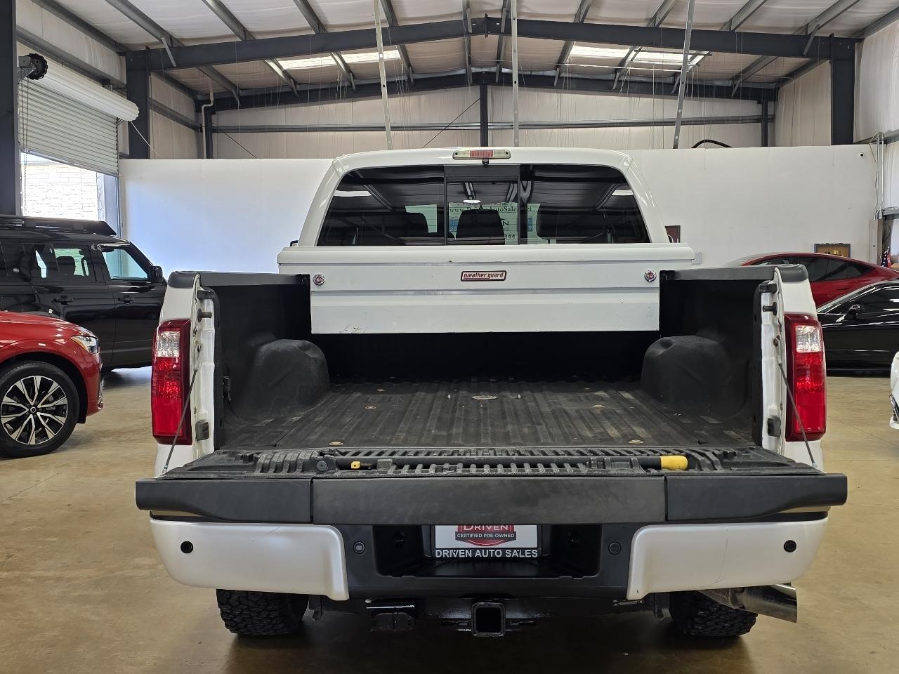 Ford Super Duty F-250 SRW 4WD Crew Cab 172" Platinum 2015