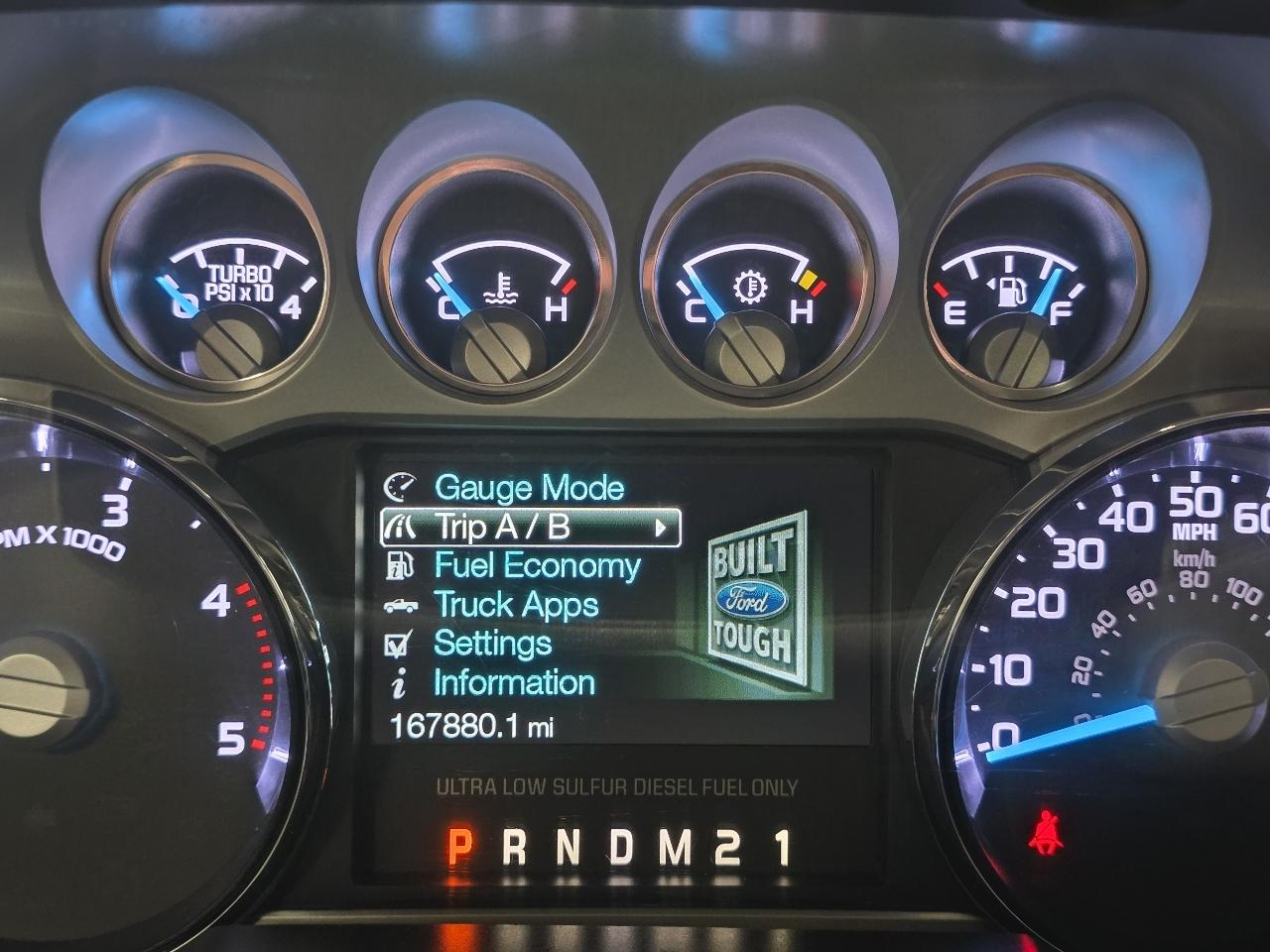 Ford Super Duty F-250 SRW 4WD Crew Cab 172" Platinum 2015