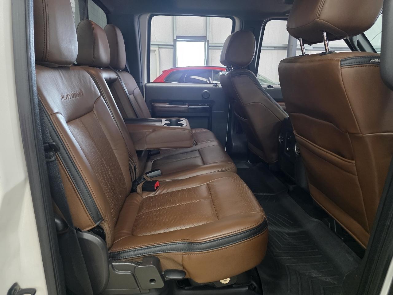 Ford Super Duty F-250 SRW 4WD Crew Cab 172" Platinum 2015
