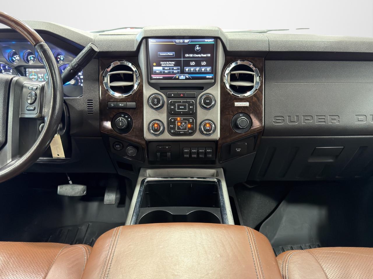 Ford Super Duty F-250 SRW 4WD Crew Cab 172" Platinum 2015