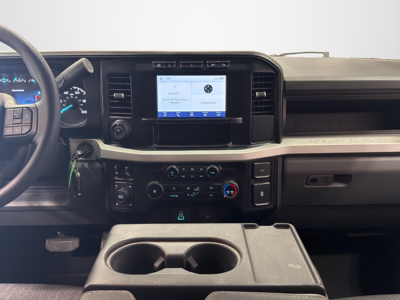 Ford Super Duty F-350 SRW XL 4WD Crew Cab 8' Box 2023