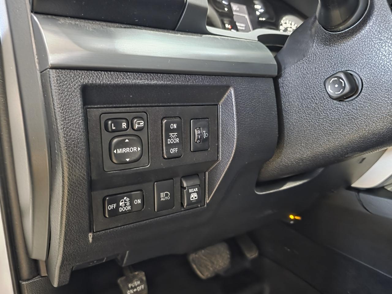Toyota Tundra 4WD  2020