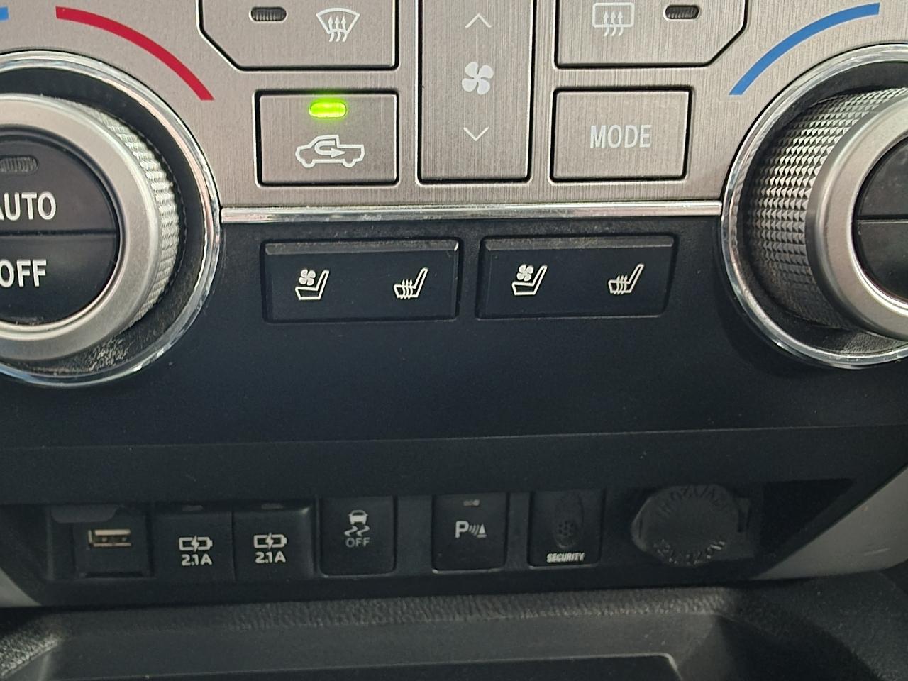 Toyota Tundra 4WD  2020
