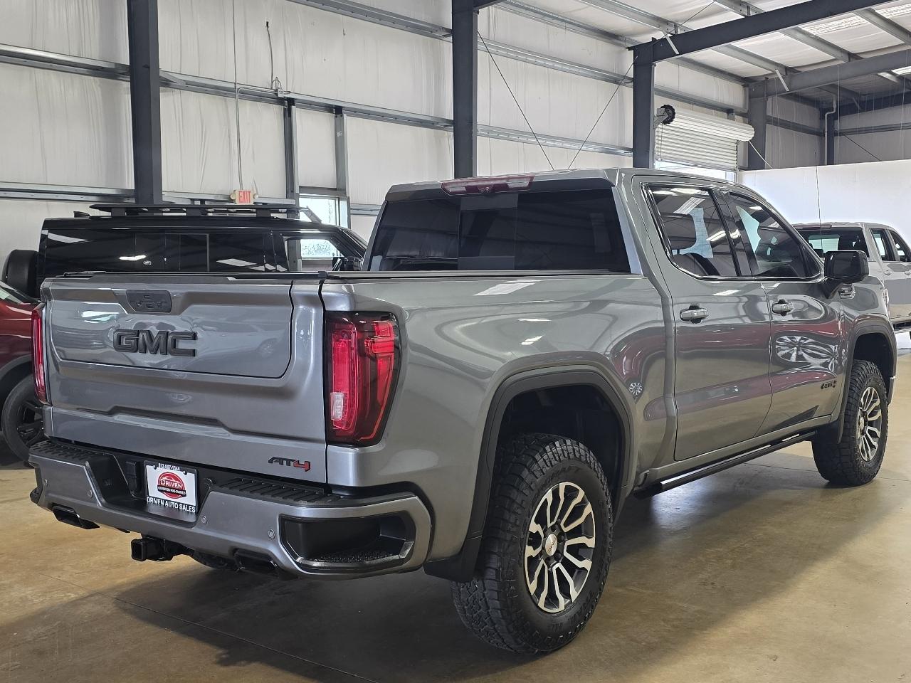 GMC Sierra 1500 4WD Crew Cab 147" AT4 2021