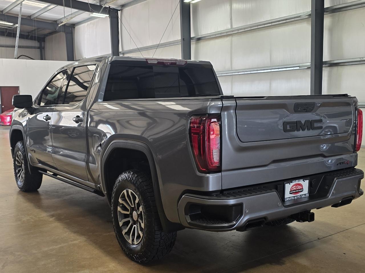 GMC Sierra 1500 4WD Crew Cab 147" AT4 2021