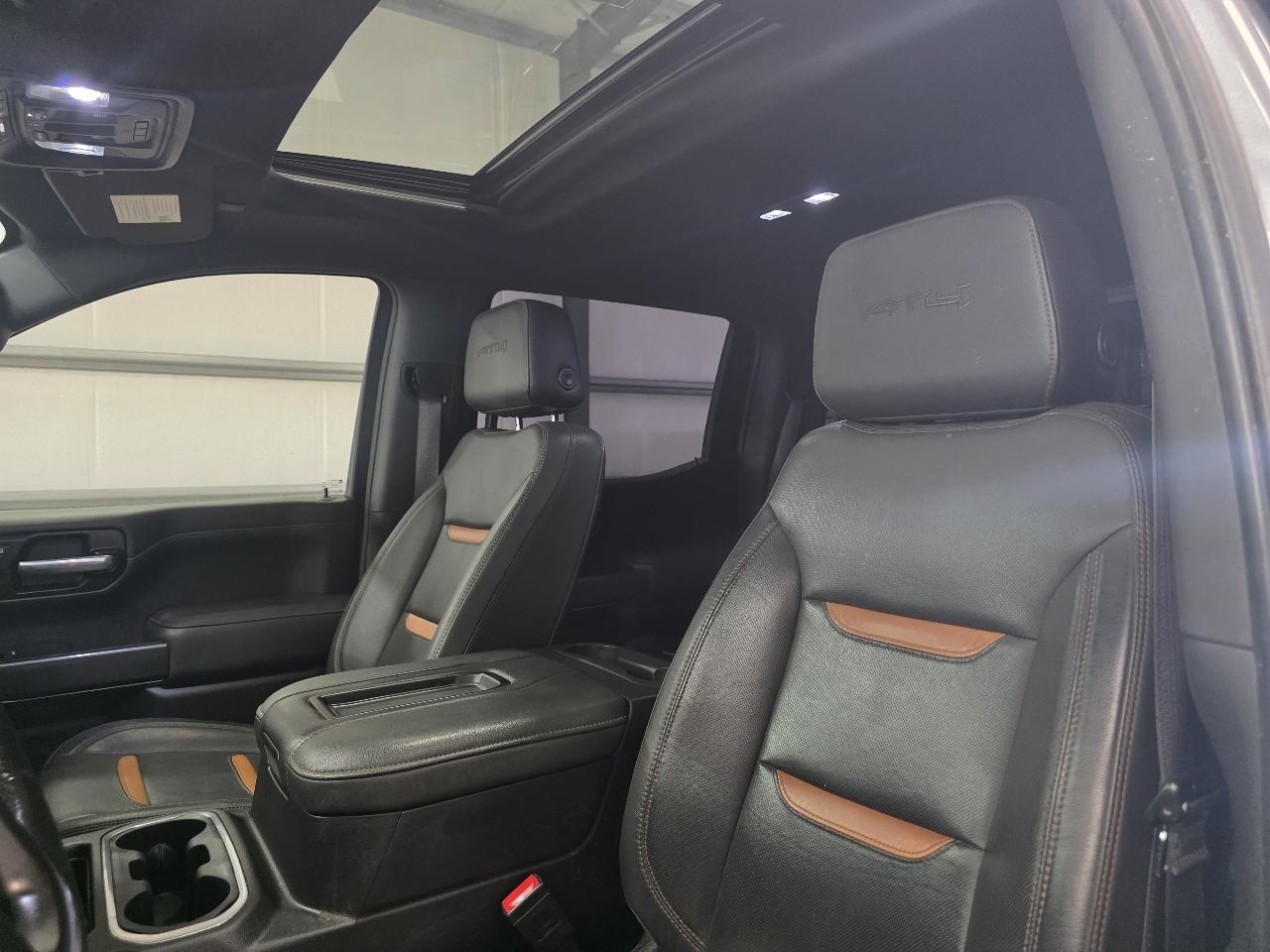 GMC Sierra 1500 4WD Crew Cab 147" AT4 2021