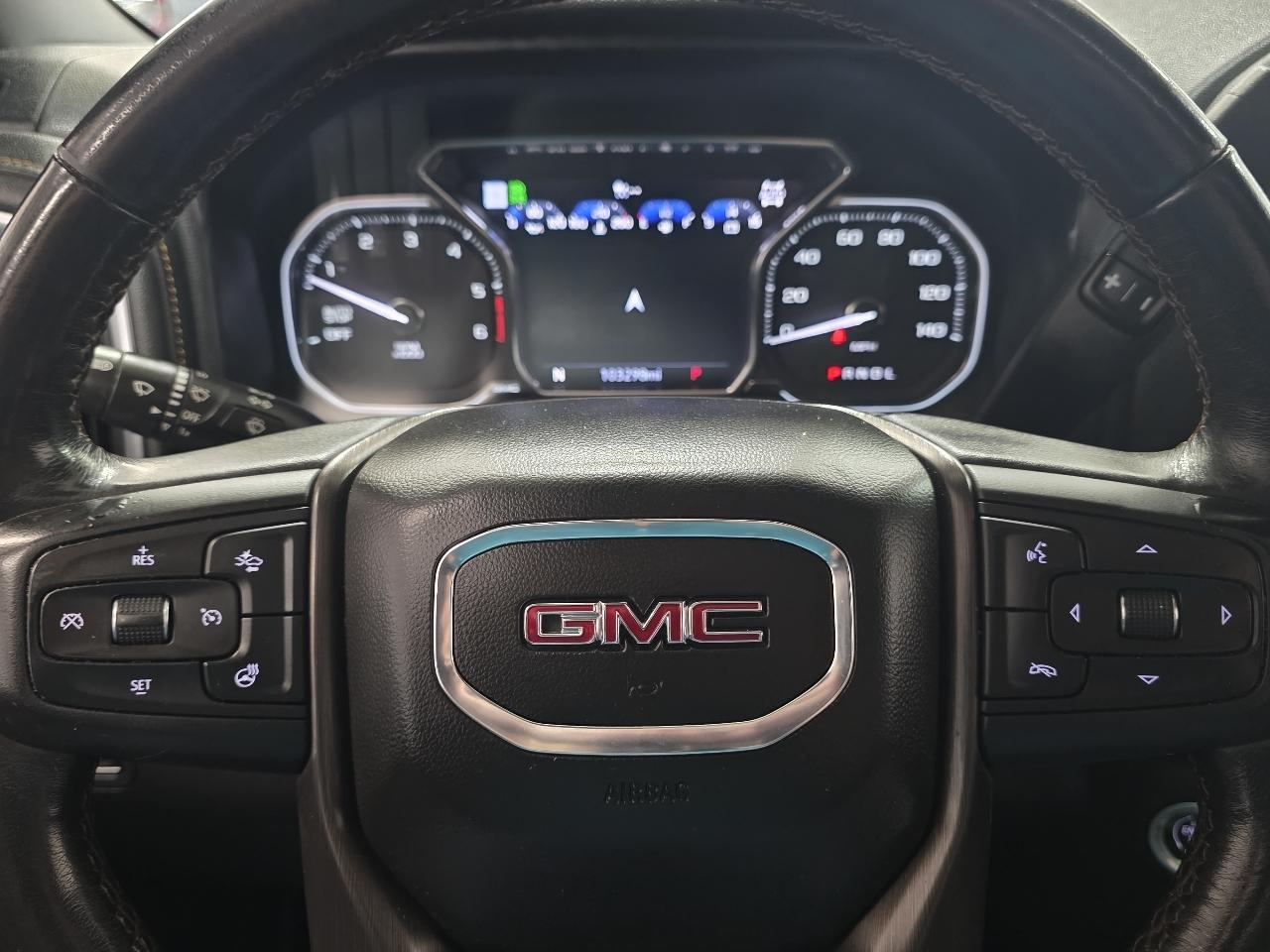 GMC Sierra 1500 4WD Crew Cab 147" AT4 2021