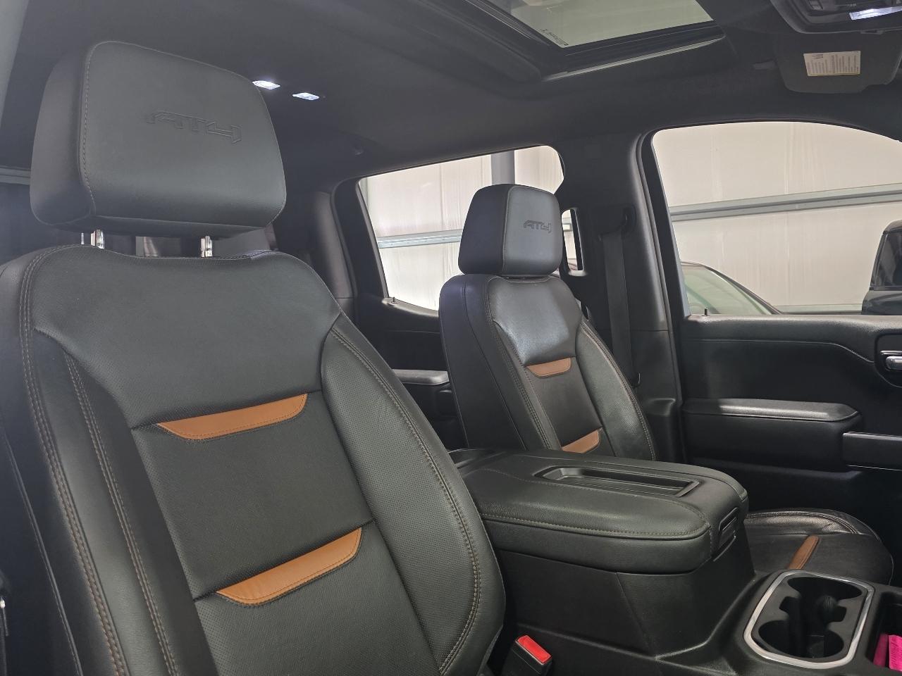 GMC Sierra 1500 4WD Crew Cab 147" AT4 2021
