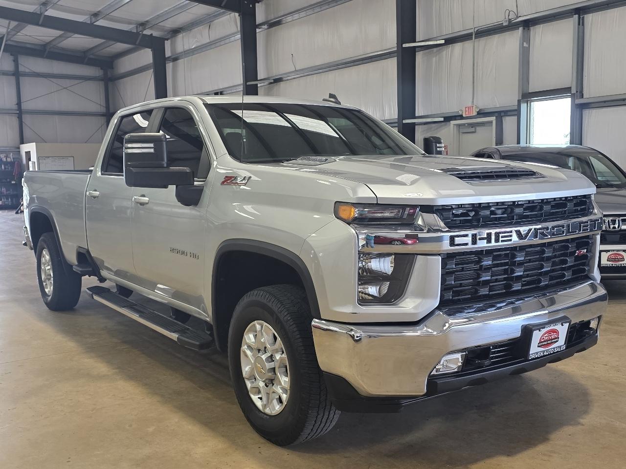 Chevrolet Silverado 2500HD 4WD Crew Cab 172" LT 2022