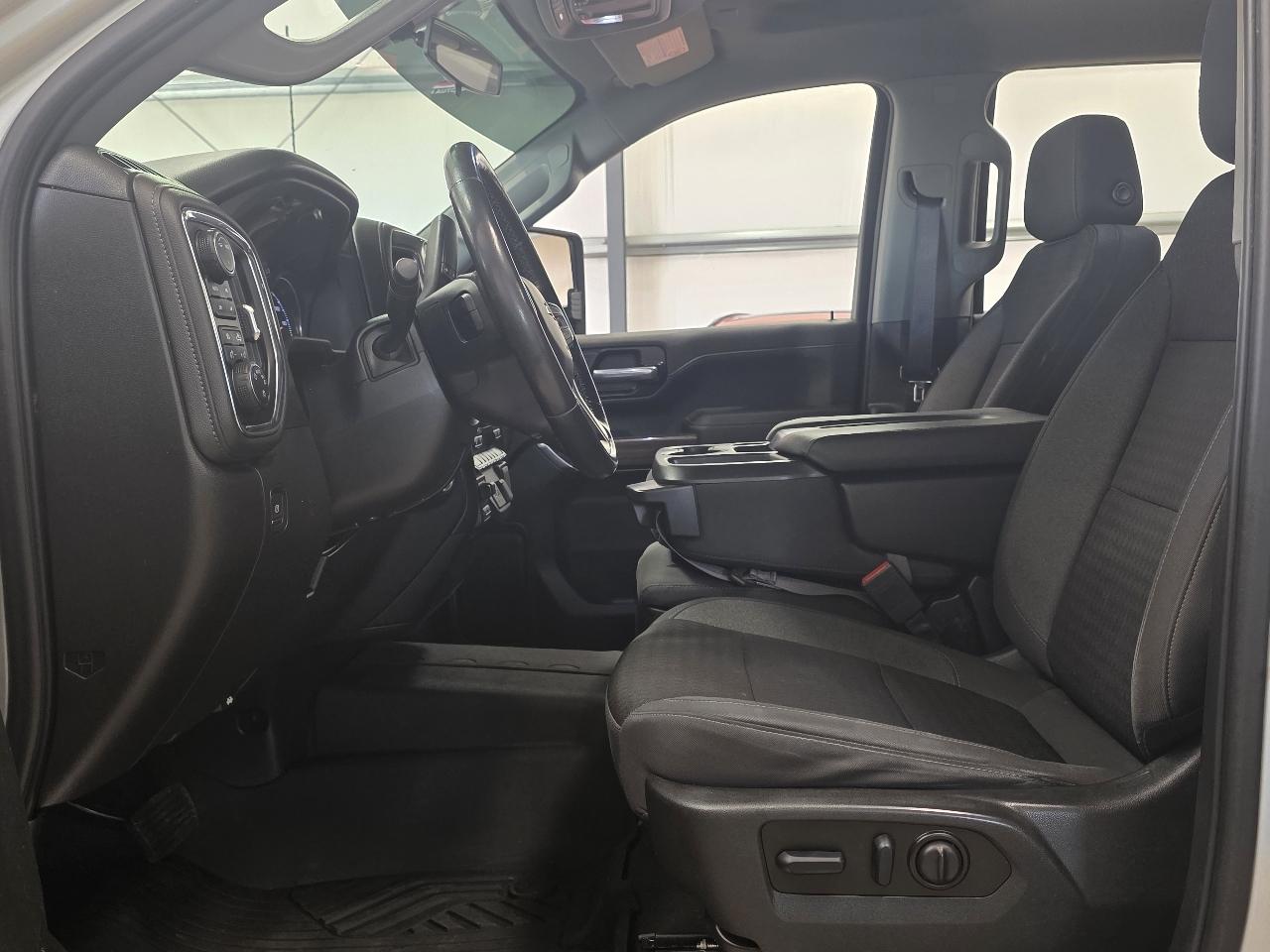 Chevrolet Silverado 2500HD 4WD Crew Cab 172" LT 2022