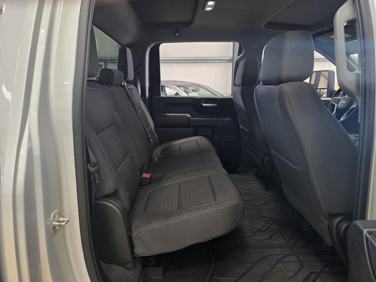 Chevrolet Silverado 2500HD 4WD Crew Cab 172" LT 2022