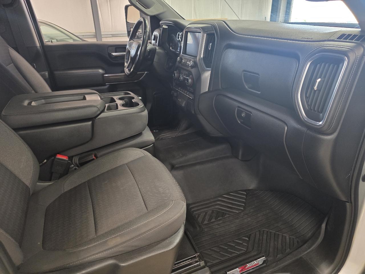 Chevrolet Silverado 2500HD 4WD Crew Cab 172" LT 2022