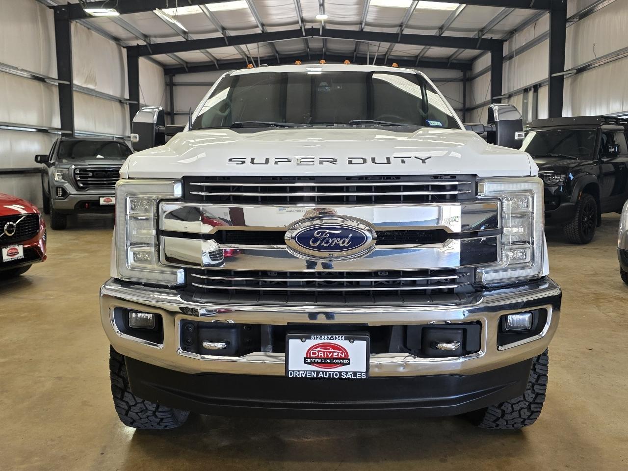 Ford Super Duty F-350 DRW SuperCab 162" WB Lariat 4WD 2018