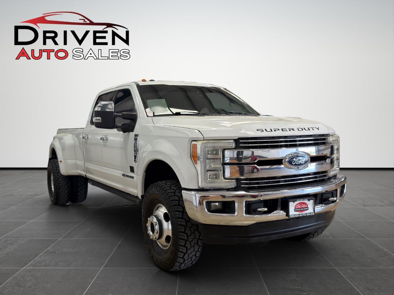Ford Super Duty F-350 DRW SuperCab 162" WB Lariat 4WD 2018