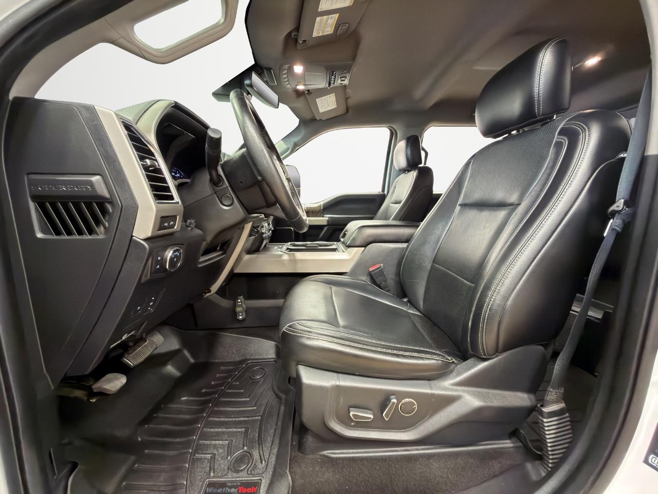 Ford Super Duty F-350 DRW SuperCab 162" WB Lariat 4WD 2018