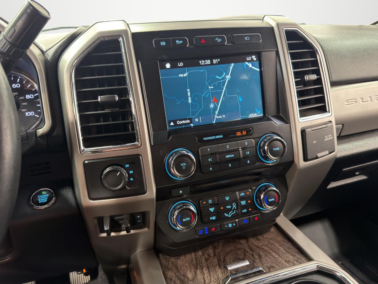 Ford Super Duty F-350 DRW SuperCab 162" WB Lariat 4WD 2018