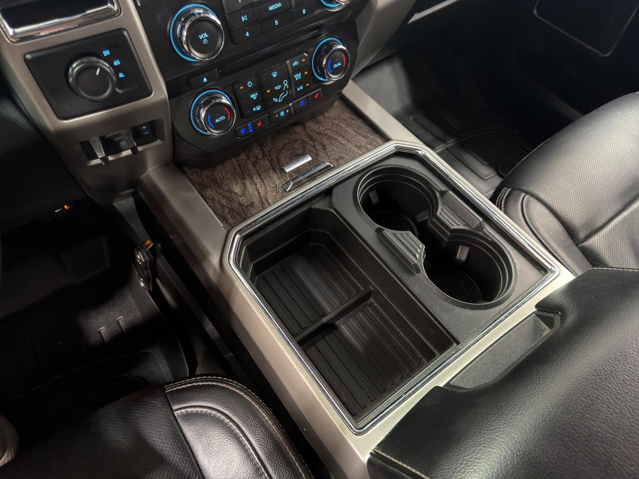 Ford Super Duty F-350 DRW SuperCab 162" WB Lariat 4WD 2018