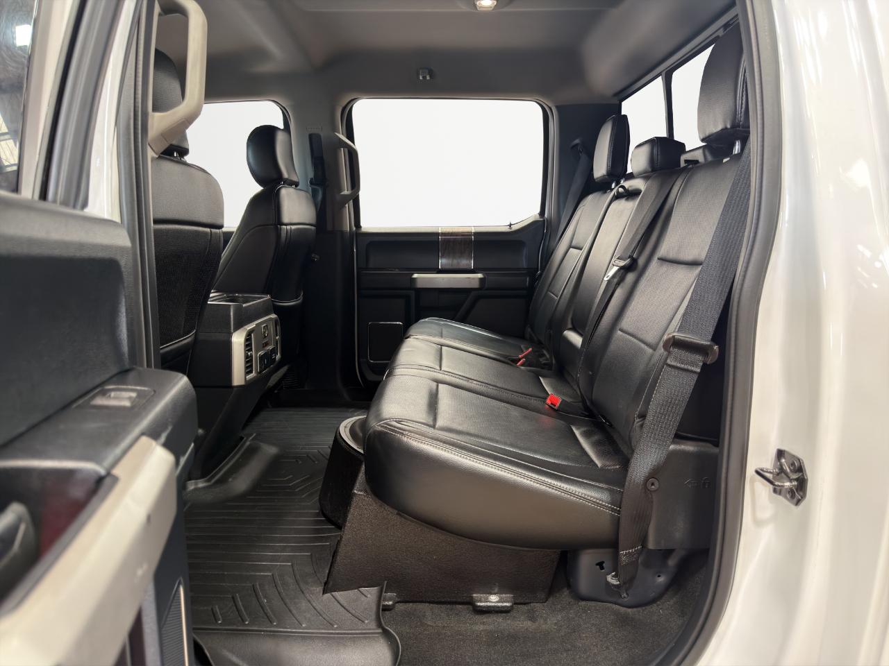 Ford Super Duty F-350 DRW SuperCab 162" WB Lariat 4WD 2018