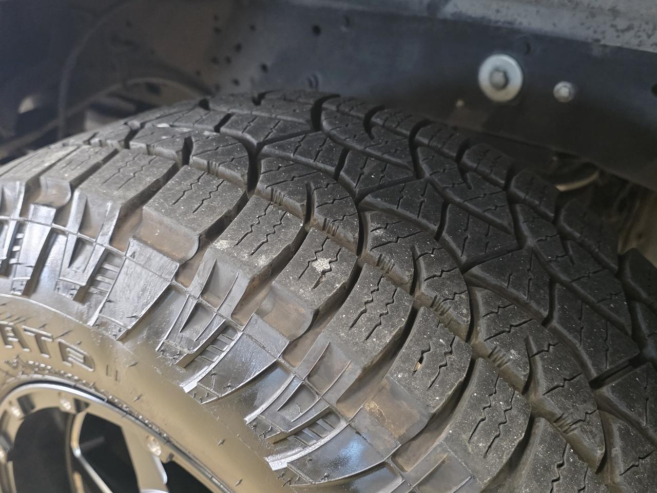 Ford Super Duty F-250 SRW Lariat 4WD Crew Cab 6.75' Box 2015