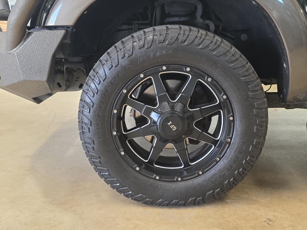 Ford Super Duty F-250 SRW Lariat 4WD Crew Cab 6.75' Box 2015