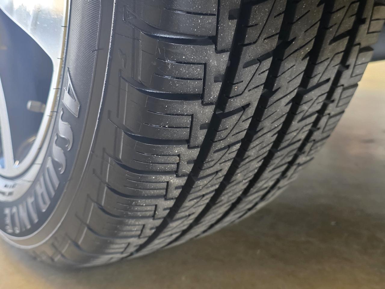 Honda Pilot 2WD 4dr Touring w/RES & Navi 2016
