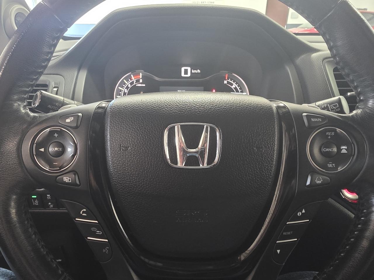 Honda Pilot 2WD 4dr Touring w/RES & Navi 2016
