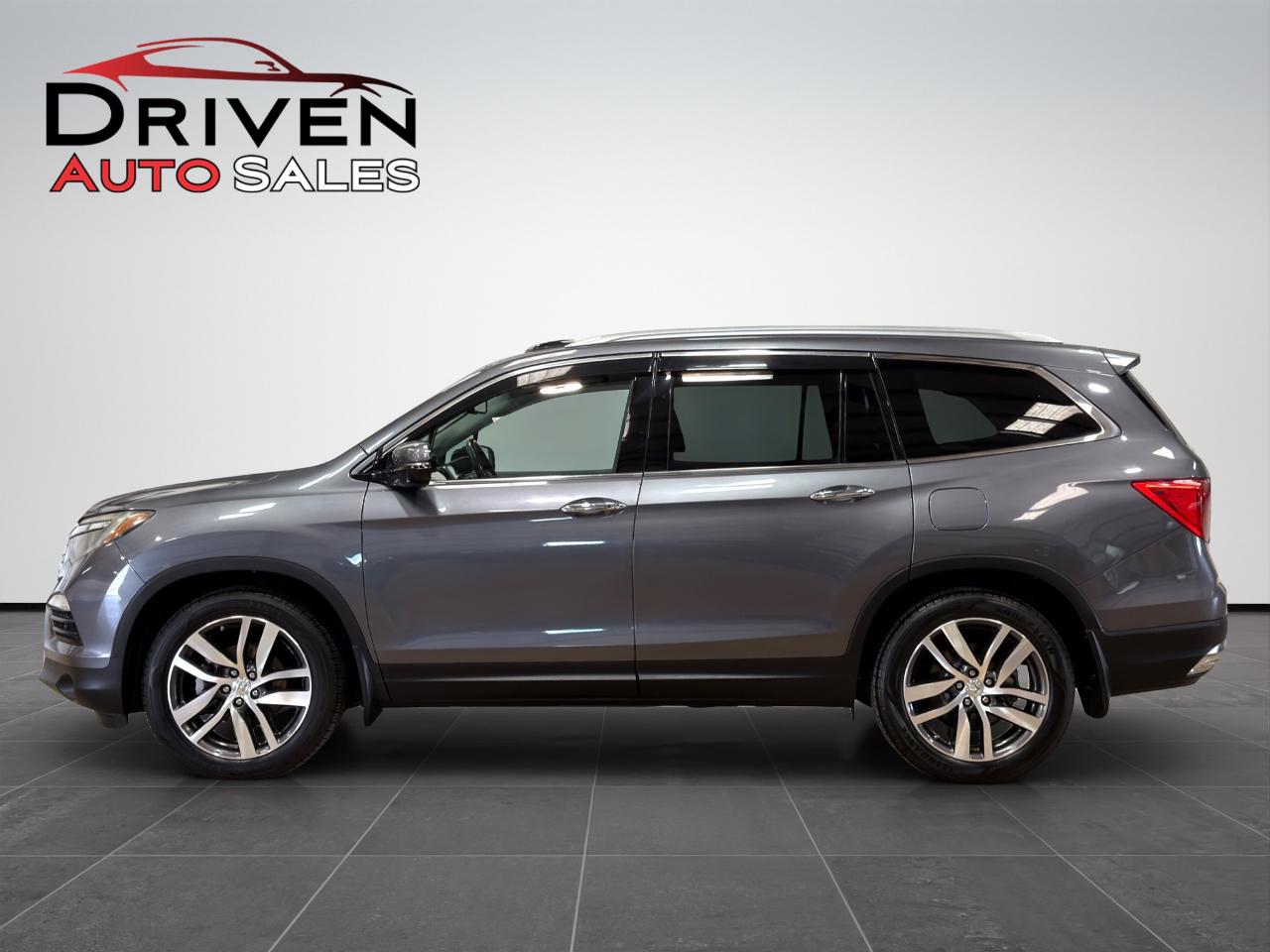 2016 Honda Pilot 2WD 4dr Touring w/RES & Navi