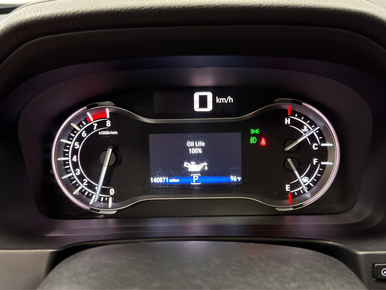Honda Pilot 2WD 4dr Touring w/RES & Navi 2016