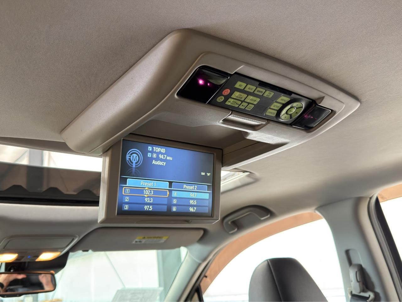 Honda Pilot 2WD 4dr Touring w/RES & Navi 2016