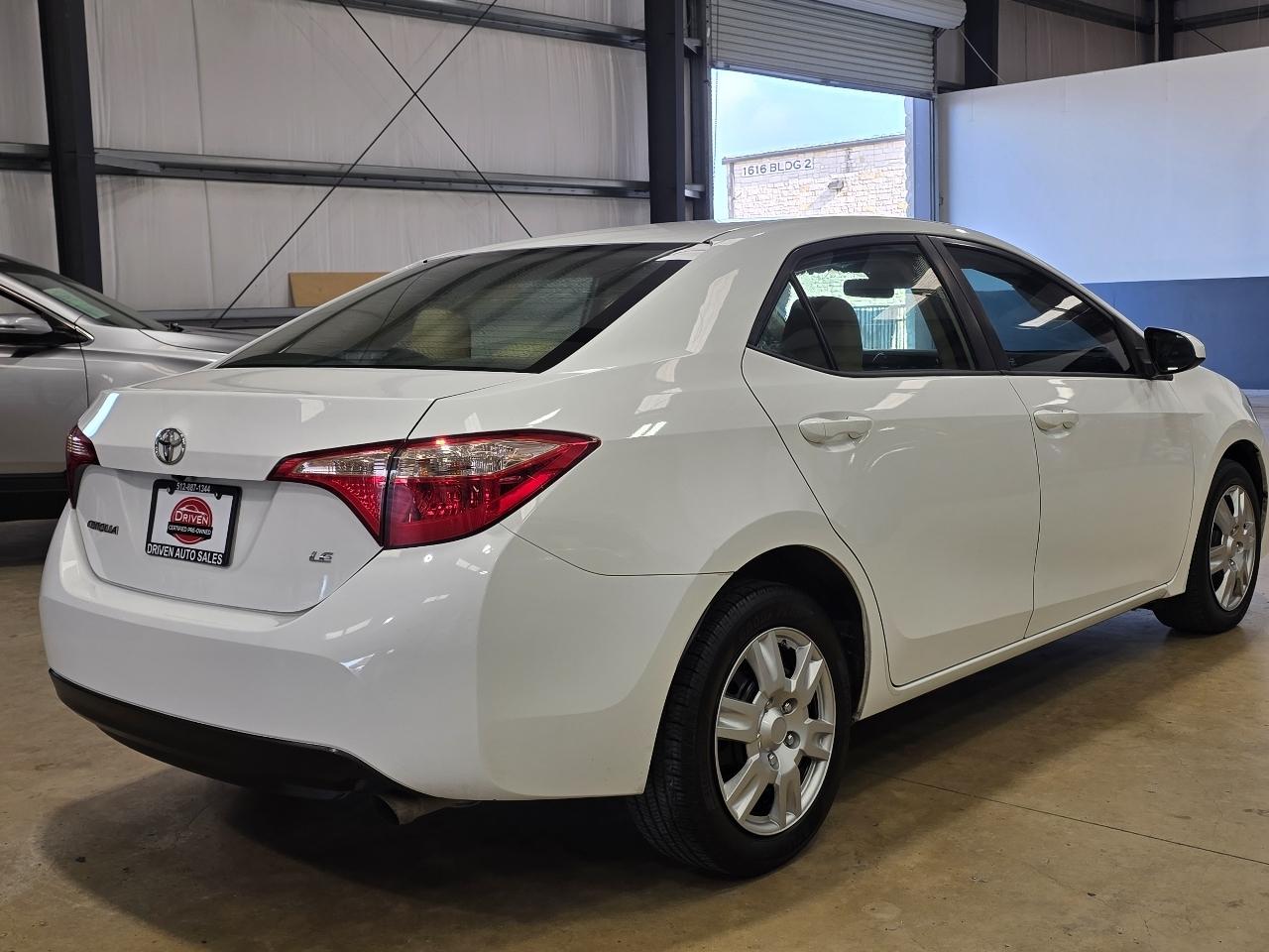 Toyota Corolla LE 4D Sedan 2017