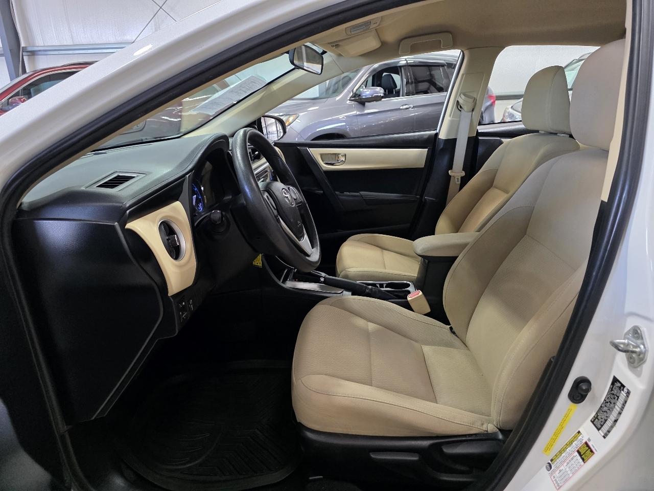Toyota Corolla LE 4D Sedan 2017