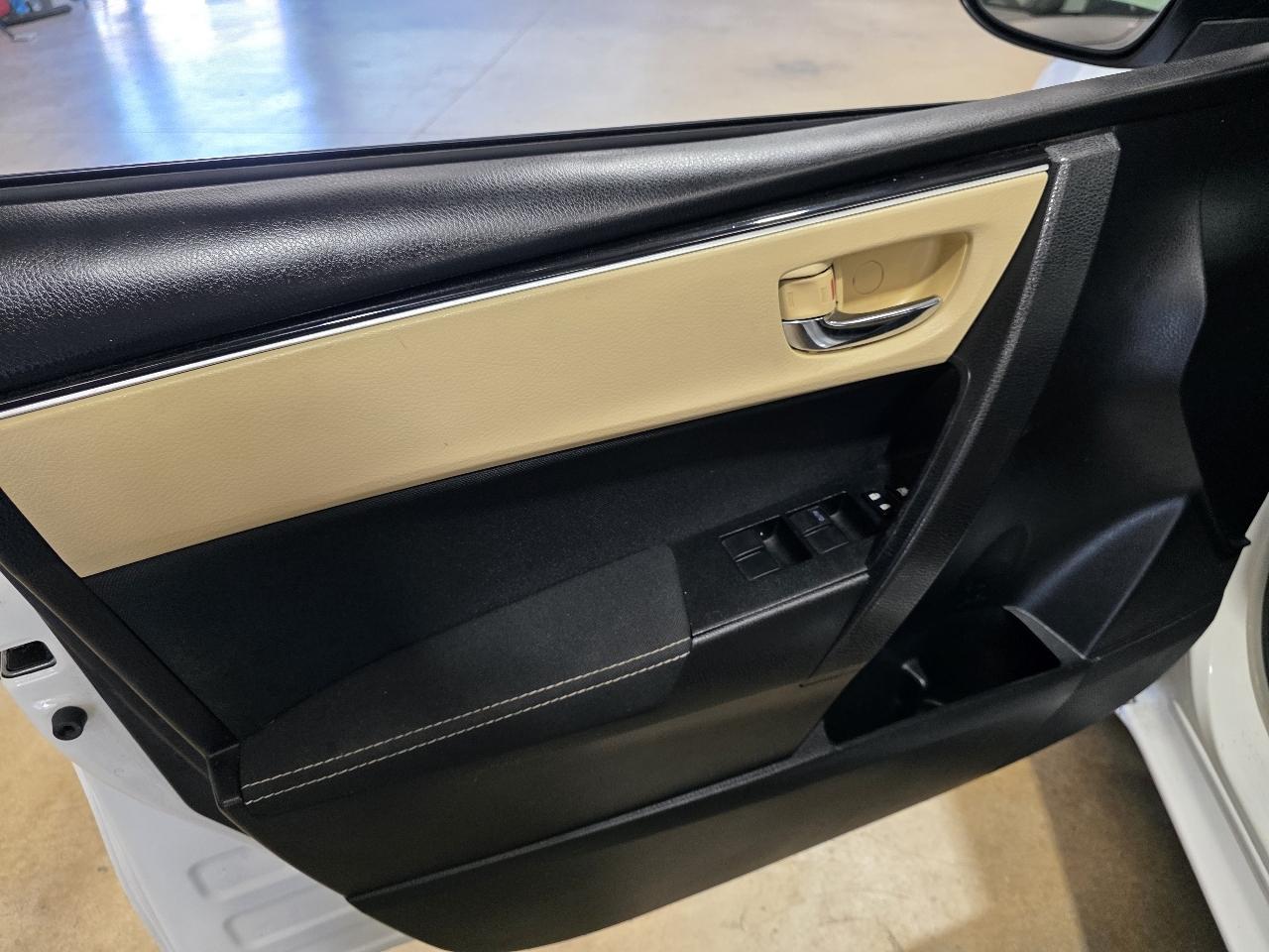 Toyota Corolla LE 4D Sedan 2017