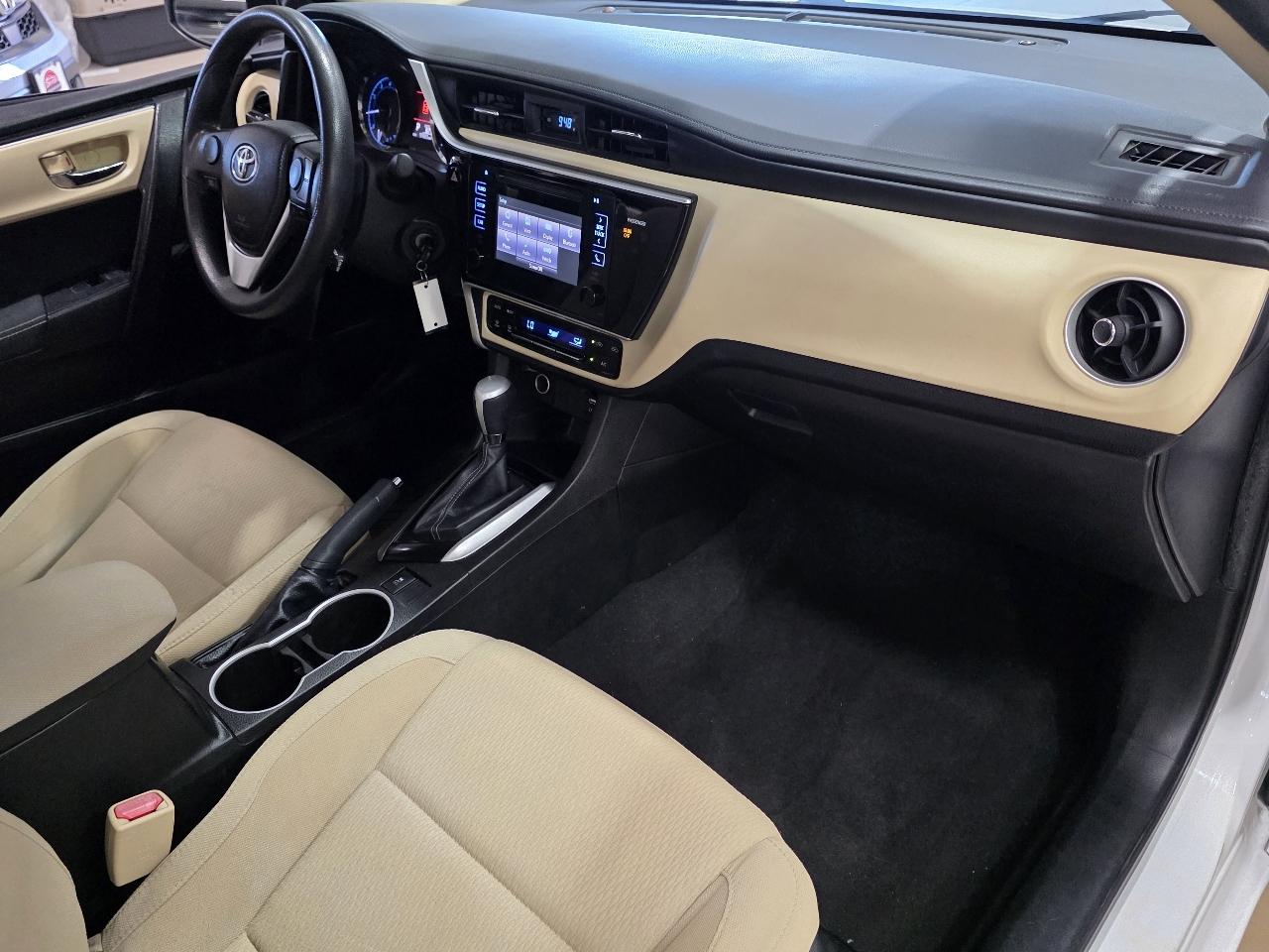 Toyota Corolla LE 4D Sedan 2017