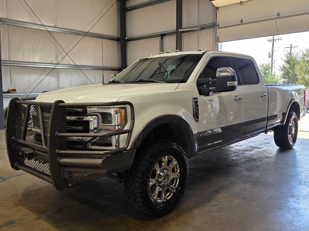 Ford Super Duty F-350 SRW King Ranch 4WD Crew Cab 8' Box 2022