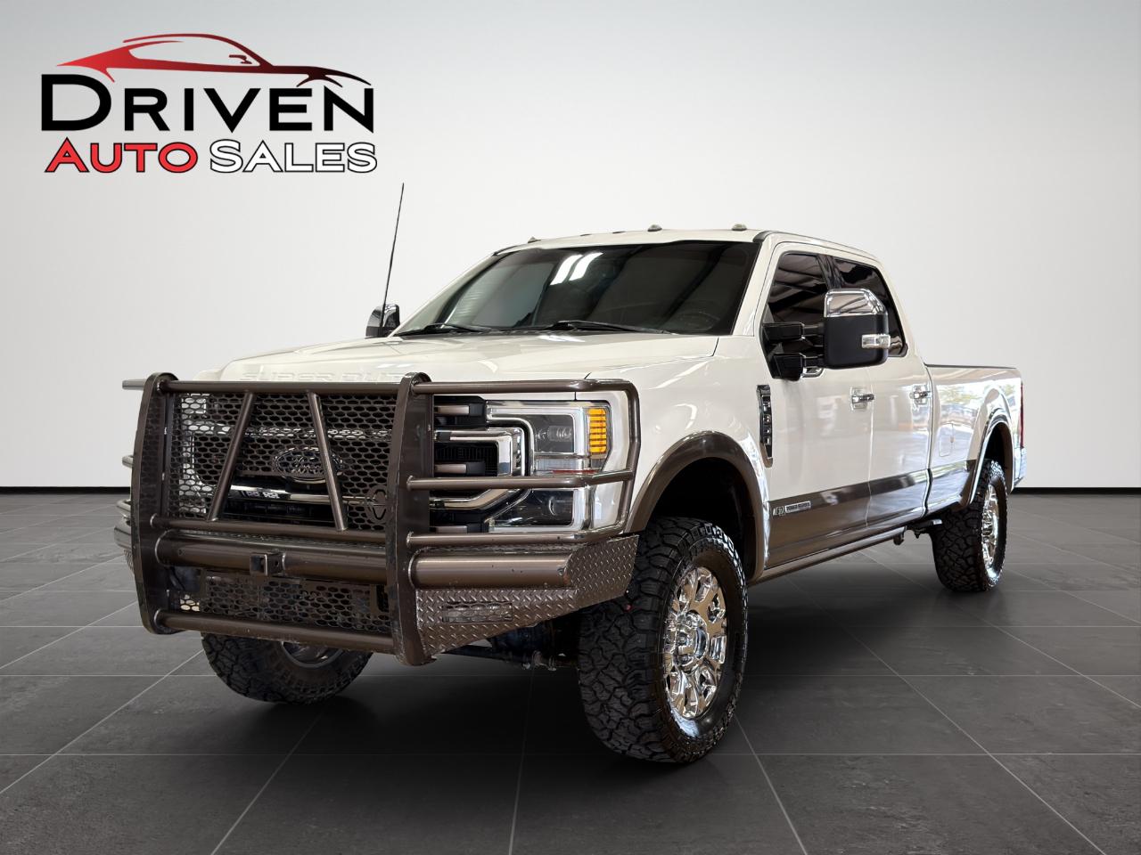 Ford Super Duty F-350 SRW King Ranch 4WD Crew Cab 8' Box 2022
