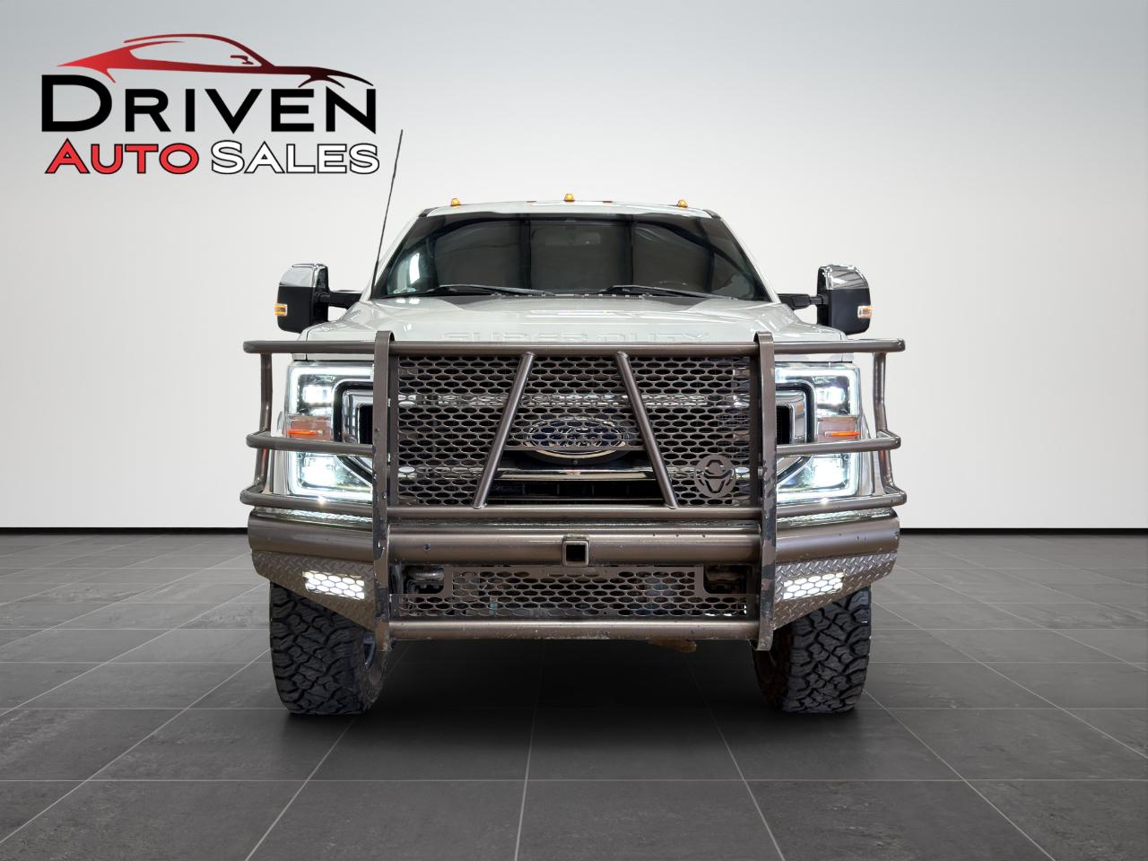 Ford Super Duty F-350 SRW King Ranch 4WD Crew Cab 8' Box 2022
