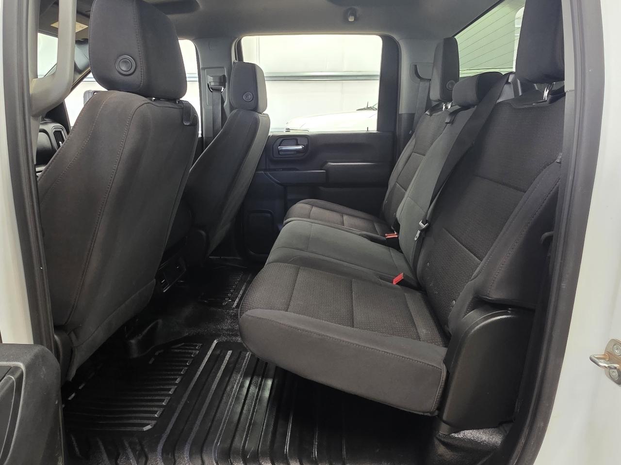 Chevrolet Silverado 3500HD 4WD Crew Cab 172" Work Truck 2024