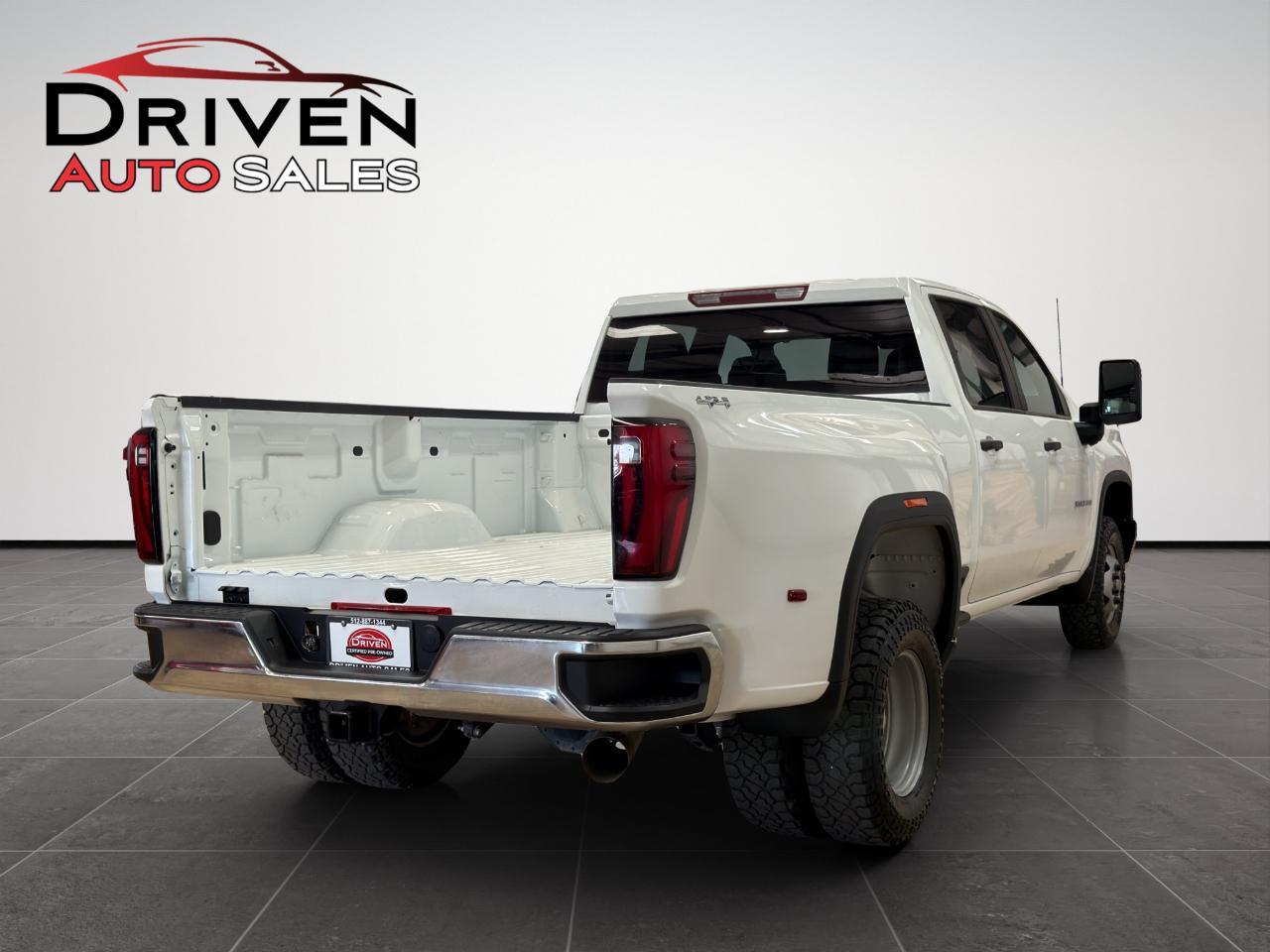 Chevrolet Silverado 3500HD 4WD Crew Cab 172" Work Truck 2024