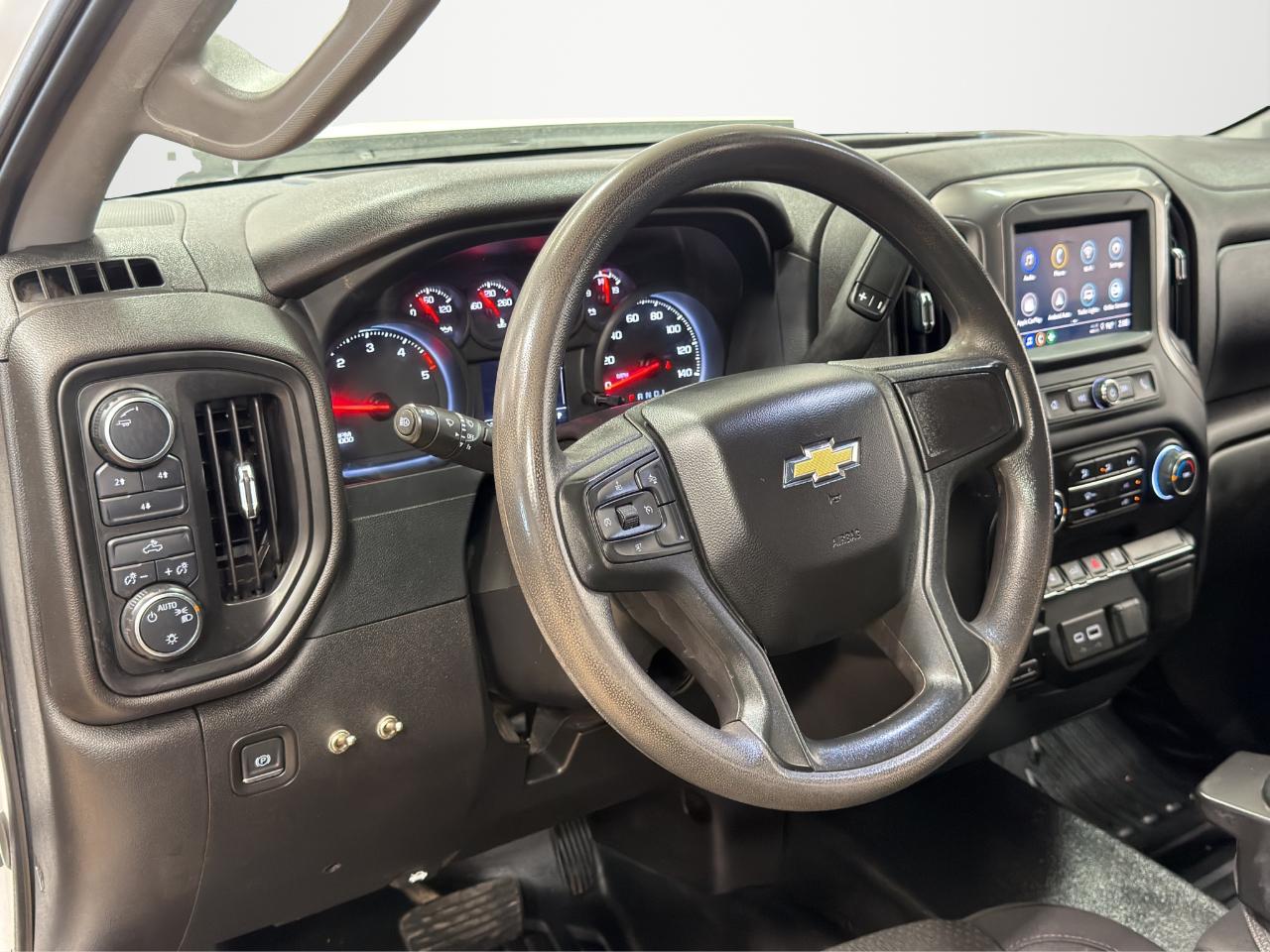 Chevrolet Silverado 3500HD 4WD Crew Cab 172" Work Truck 2024